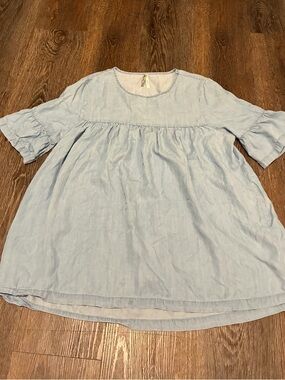 Live 4 Truth Soft Light Blue V-Neck Tunic